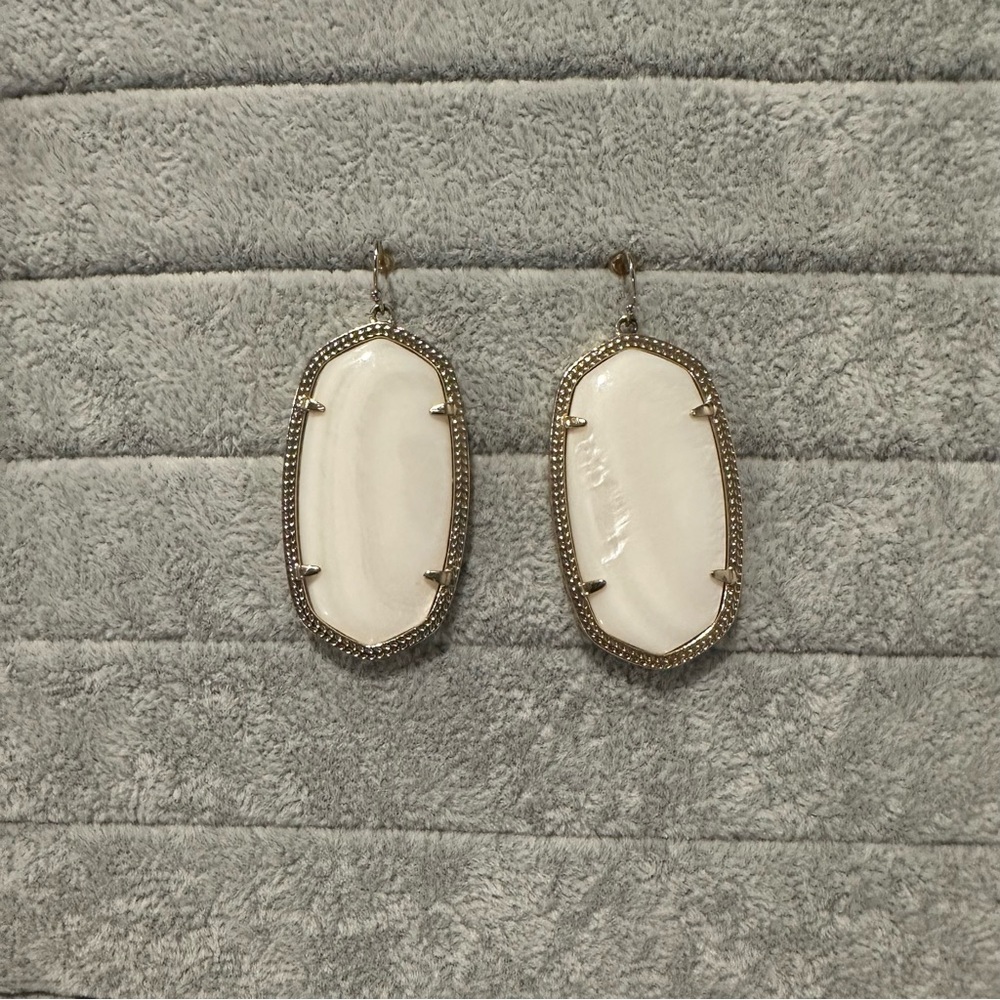 Kendra Scott Elle Earrings
